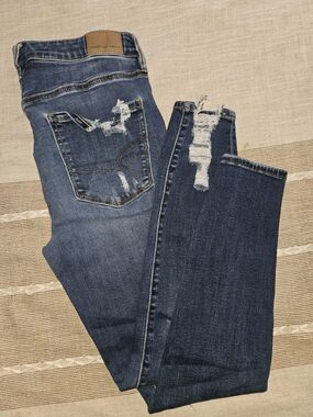 American Eagle Outfitters Distressed Dark Blue Denim Skinny Jeans Size 6 Short